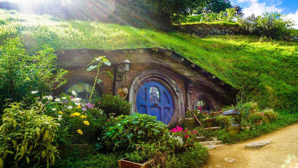 Hobbiton Movie Set in New Zealand: definitely on our round the world itinerary