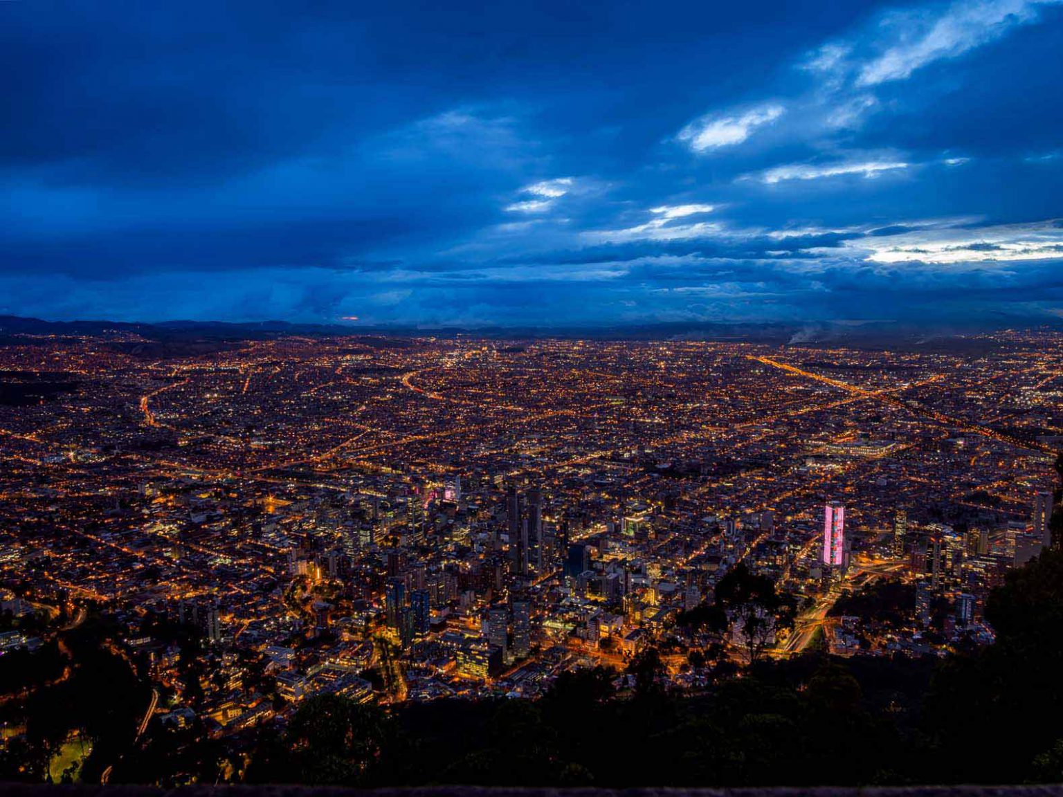 Is Bogotá worth visiting on your vacation? - Bus stops & Flip-flops